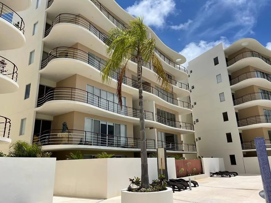 Apartment Cancun 2 Bedroom Condo, Pool, Great Wifi & Tvs
